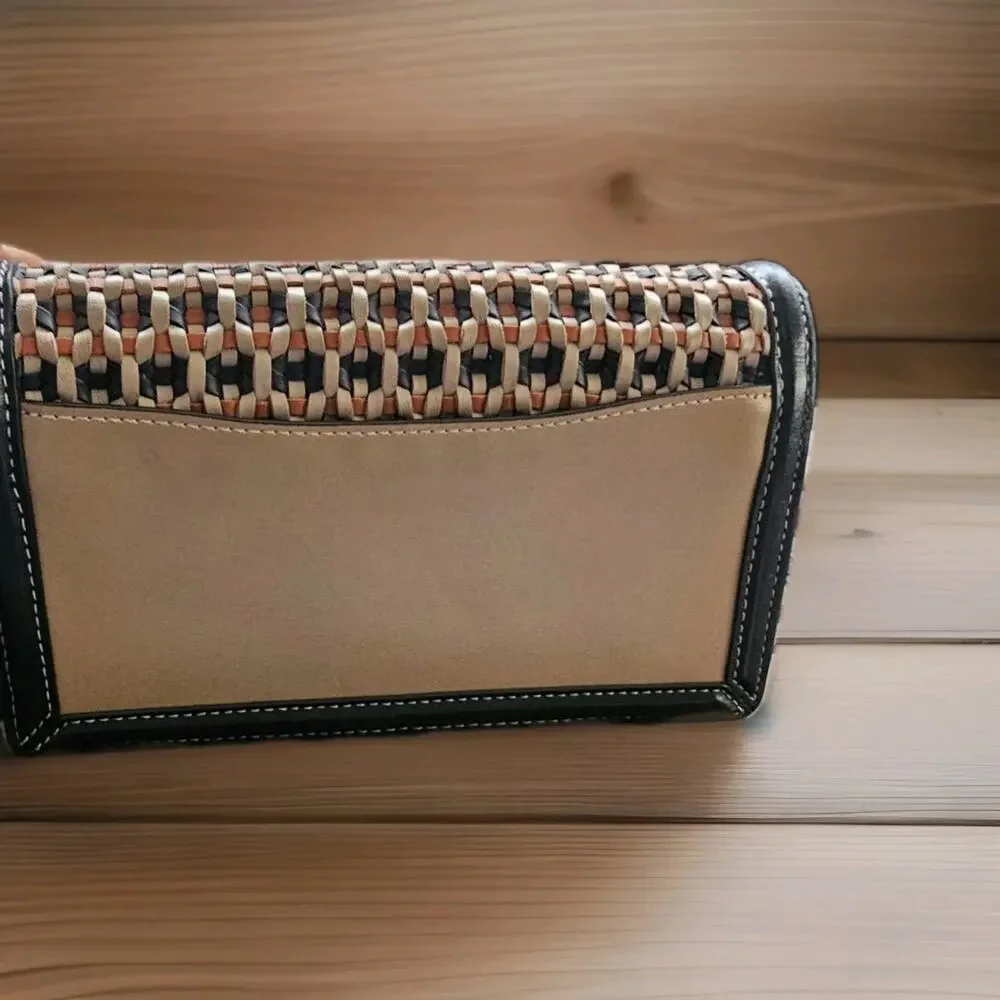 *SOLD*Coach 3652 Hutton Clutch With Weaving - Picture 3 of 4